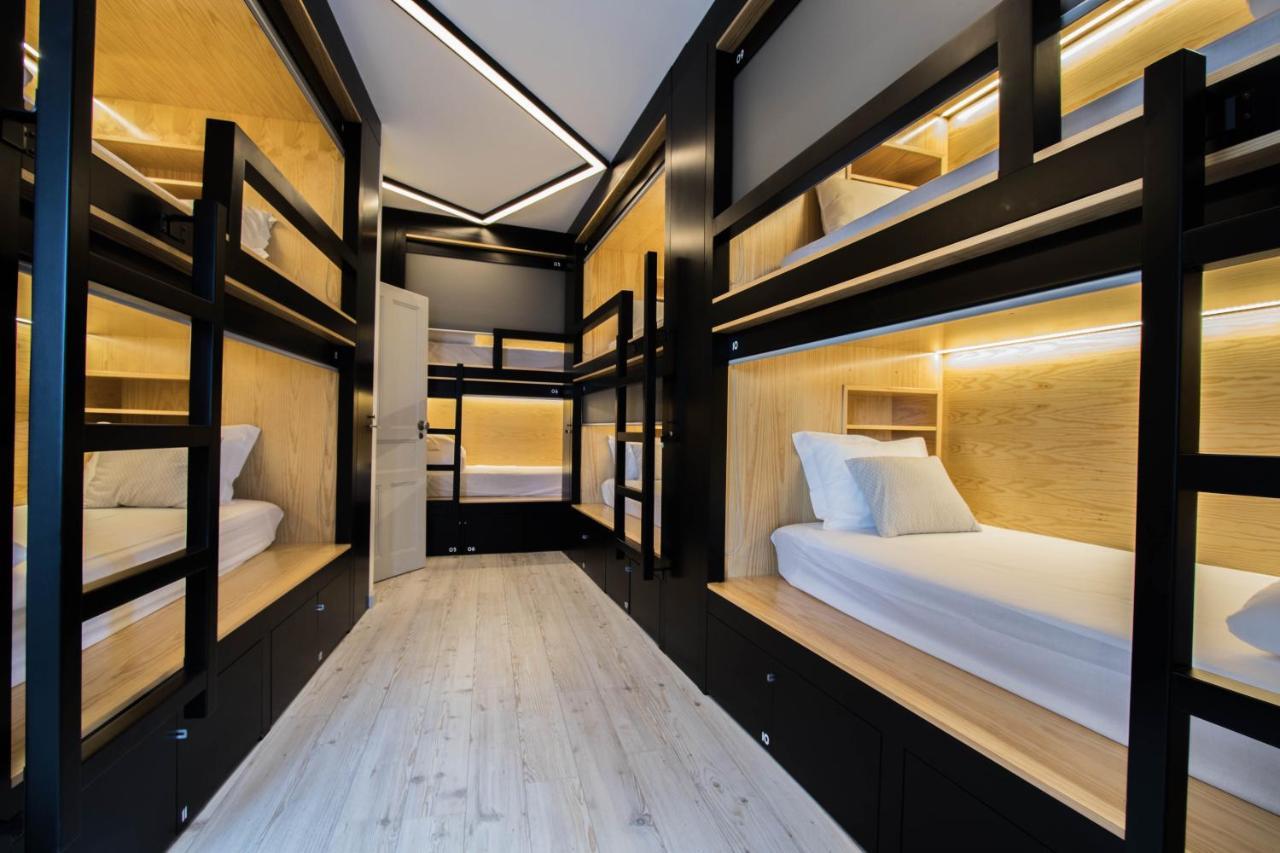 Gig Capsule Hostel 埃里塞拉 外观 照片