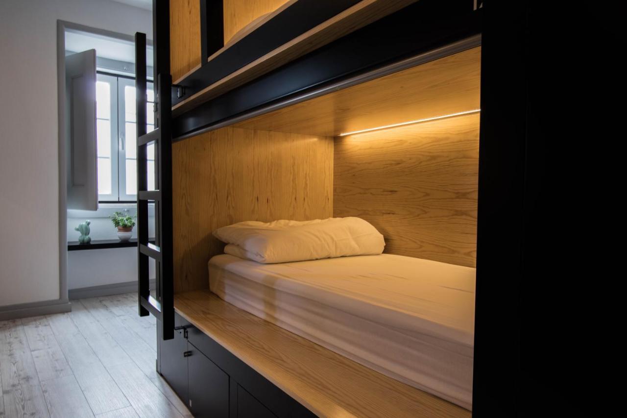 Gig Capsule Hostel 埃里塞拉 外观 照片