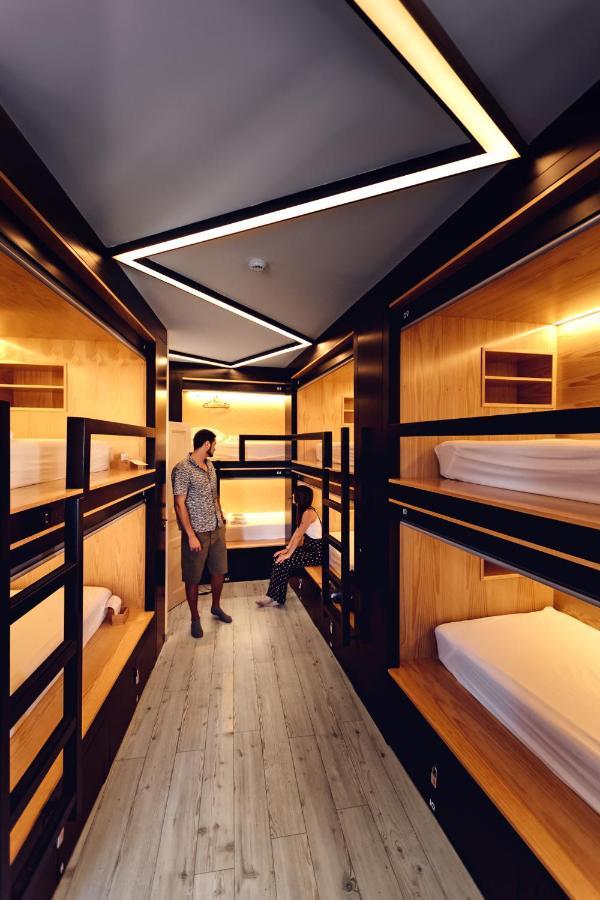 Gig Capsule Hostel 埃里塞拉 外观 照片