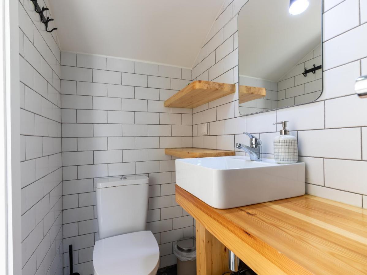 Gig Capsule Hostel 埃里塞拉 外观 照片